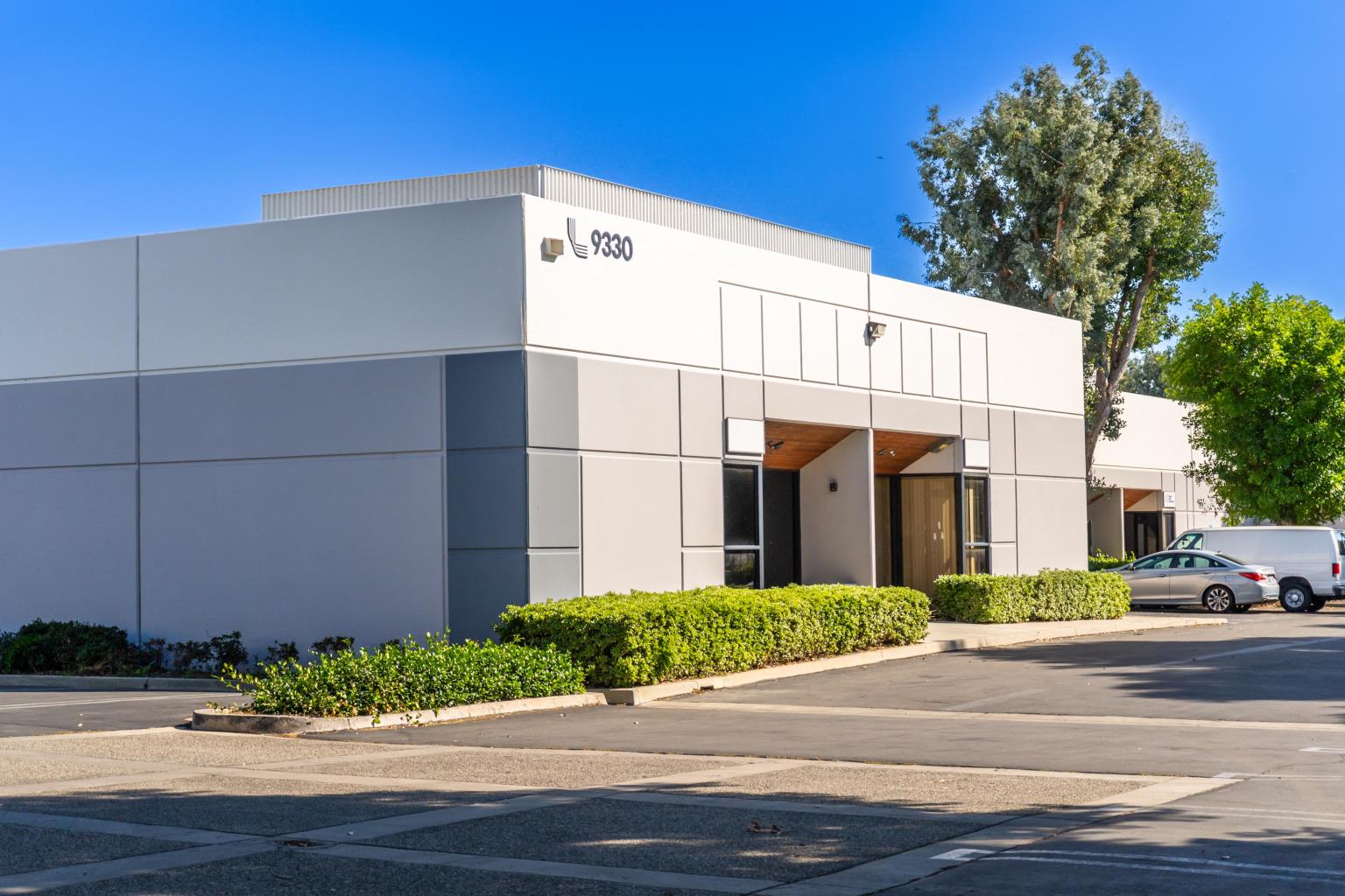 3,200 SF Flex Space in Rancho Cucamonga, CA Photo